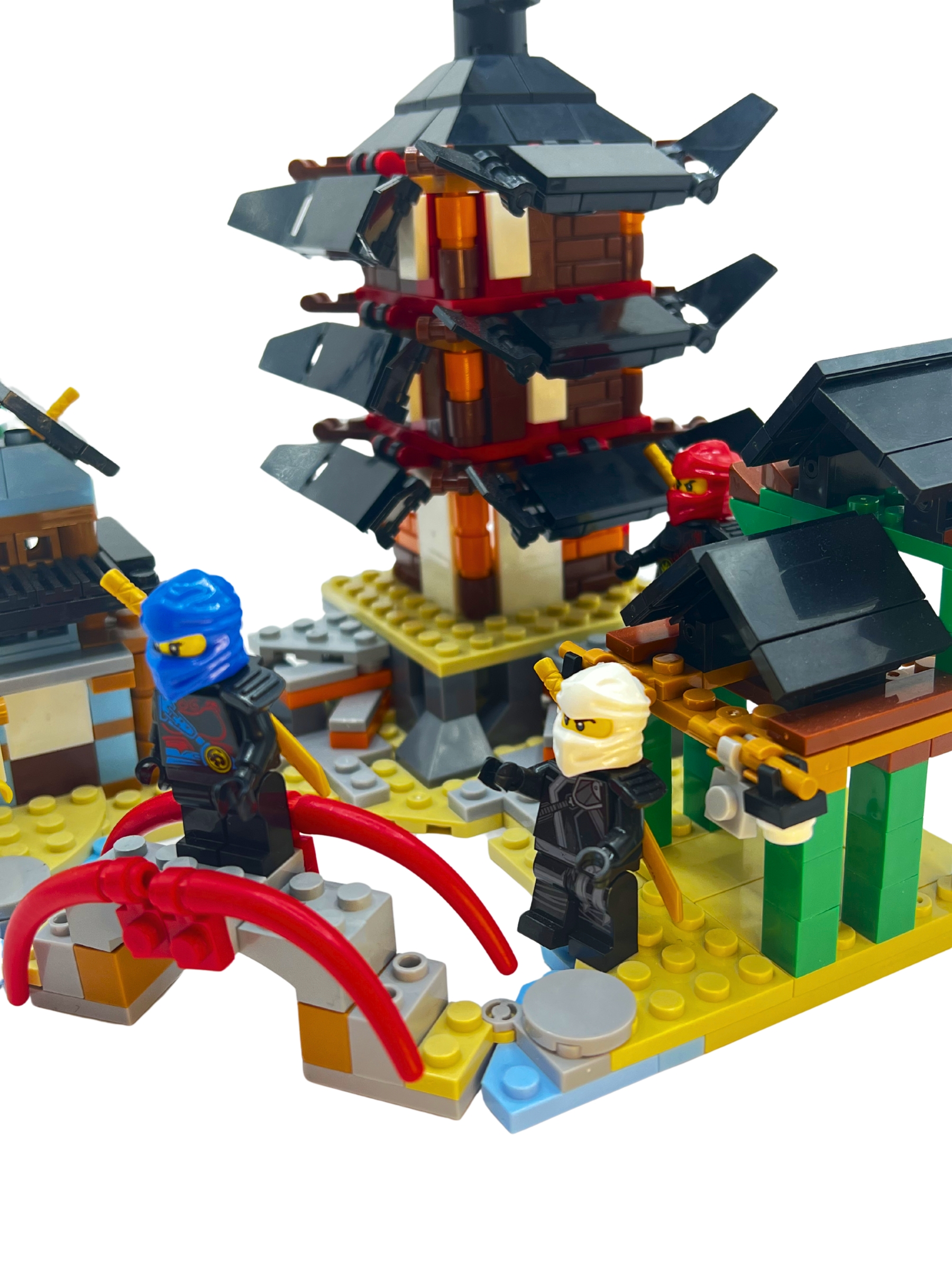 Ninja Fortress set - side view showing blue and white ninja with green structure