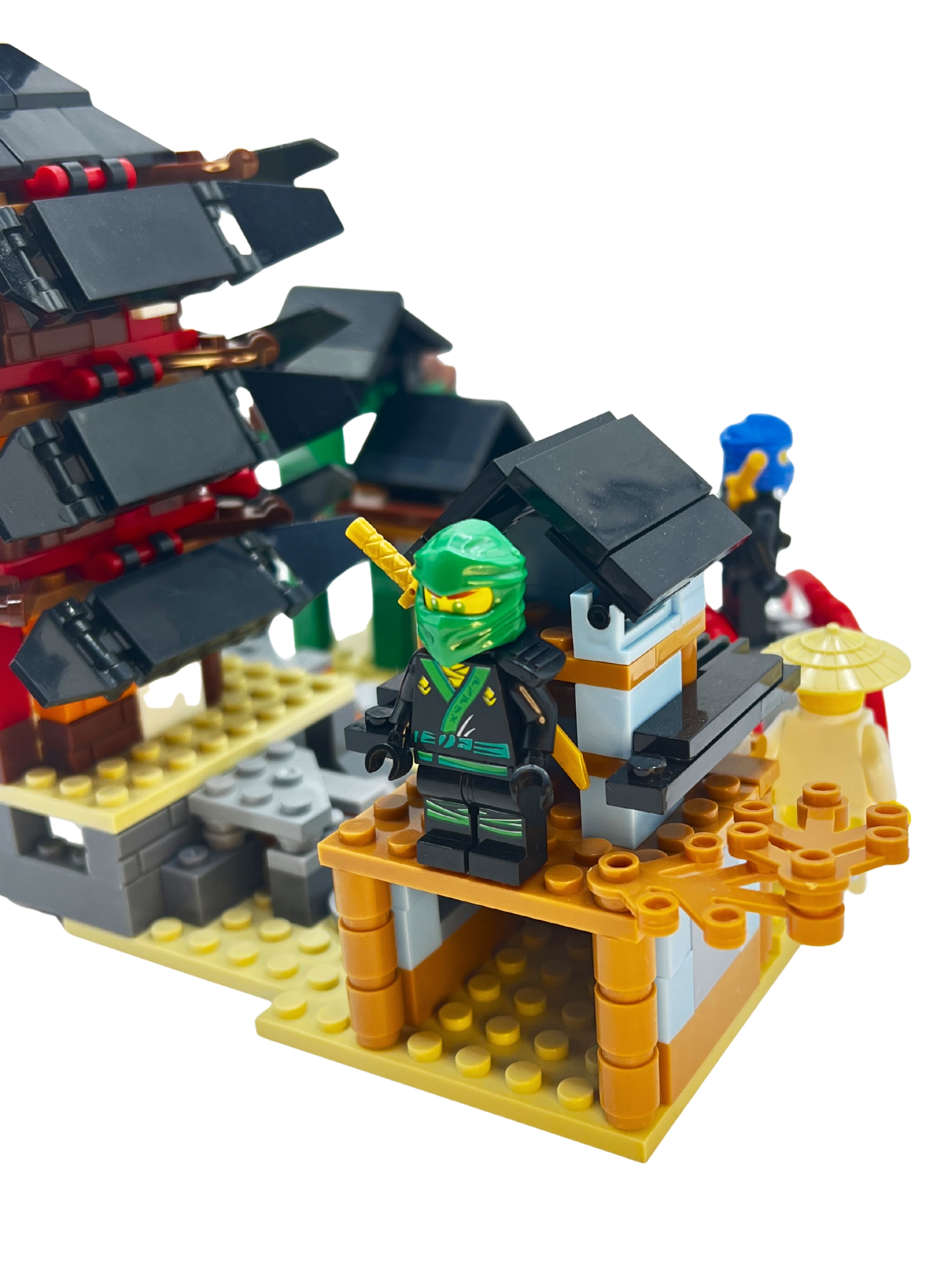 Ninja Fortress set - green ninja on bamboo platform with fortress in background